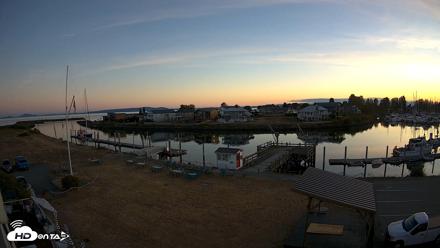 Point Roberts Marina SW Live Webcam - Aug 23, 2026, 8:11pm PDT