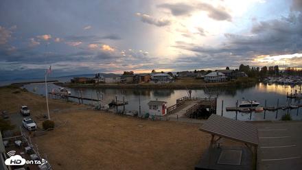 Point Roberts Marina SW Live Webcam - Aug 28, 2026, 7:49pm PDT