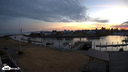 Point Roberts Marina SW Live Webcam - Aug 31, 2026, 8:11pm PDT
