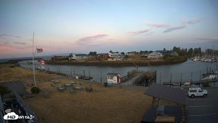 Point Roberts Marina SW Live Webcam - Jul 7, 2026, 5:15am PDT