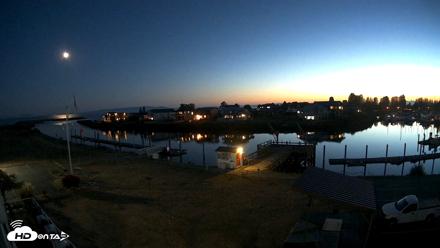 Point Roberts Marina SW Live Webcam - Sep 19, 2026, 8:01pm PDT