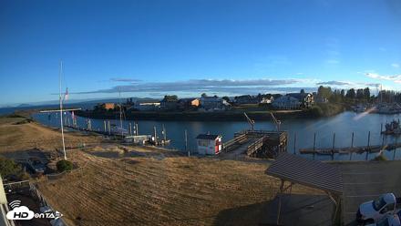Point Roberts Marina SW Live Webcam - Jun 10, 2026, 8:15pm PDT