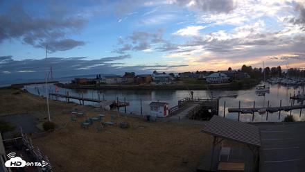 Point Roberts Marina SW Live Webcam - Jul 28, 2026, 8:30pm PDT