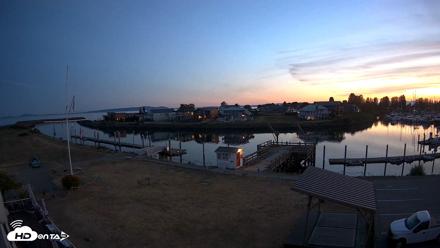Point Roberts Marina SW Live Webcam - Sep 8, 2026, 8:06pm PDT