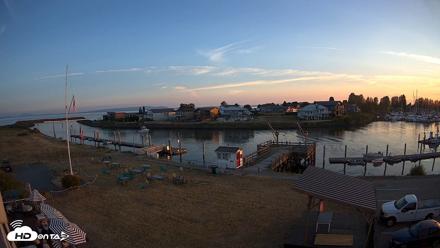 Point Roberts Marina SW Live Webcam - Aug 7, 2026, 8:21pm PDT