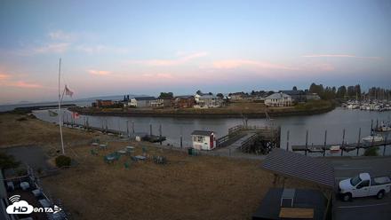 Point Roberts Marina SW Live Webcam - Aug 10, 2026, 5:54am PDT