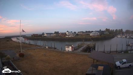Point Roberts Marina SW Live Webcam - Sep 19, 2026, 6:46am PDT