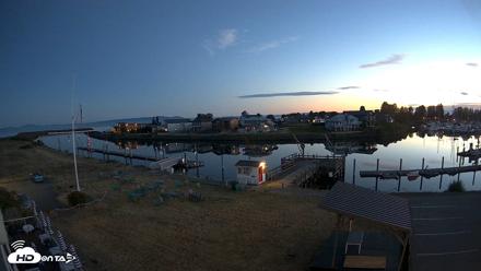 Point Roberts Marina SW Live Webcam - Jul 30, 2026, 9:32pm PDT
