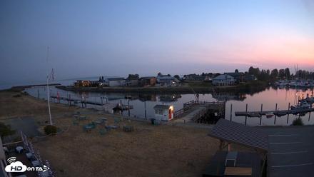 Point Roberts Marina SW Live Webcam - Aug 5, 2026, 9:18pm PDT
