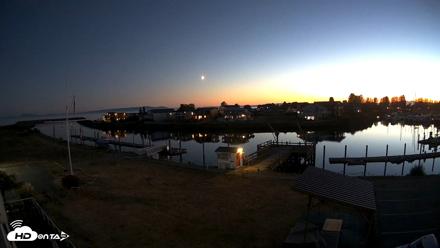Point Roberts Marina SW Live Webcam - Sep 16, 2026, 8:04pm PDT