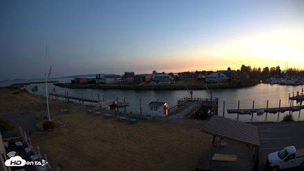 Point Roberts Marina SW Live Webcam - Aug 24, 2026, 8:28pm PDT