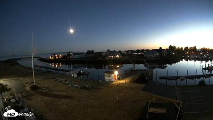Point Roberts Marina SW Live Webcam - Aug 20, 2026, 9:11pm PDT