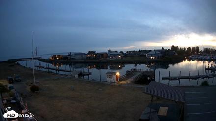 Point Roberts Marina SW Live Webcam - Sep 11, 2026, 8:03pm PDT