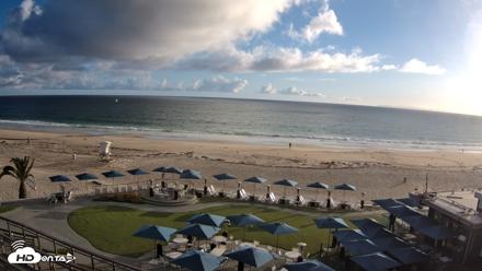 Monarch Bay Beach Club Live Webcam - Apr 21, 2026, 6:39pm PDT
