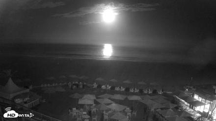 Monarch Bay Beach Club Live Webcam - Aug 24, 2026, 1:46am PDT