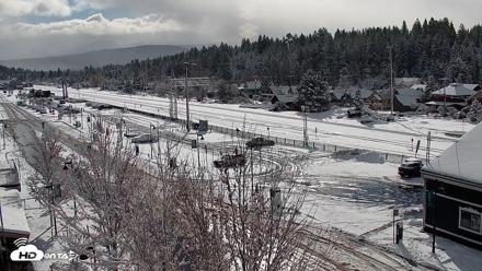 Downtown Truckee California Live Webcam - Apr 12, 2026, 8:30am PDT