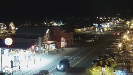 Downtown Truckee California Live Webcam - Apr 25, 2026, 9:00pm PDT