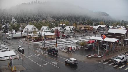 Downtown Truckee California Live Webcam - Oct 15, 2025, 8:08am PDT