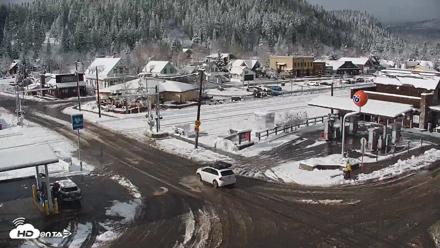 Downtown Truckee California Live Webcam - Apr 12, 2026, 8:31am PDT