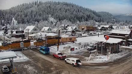 Downtown Truckee California Live Webcam - Jan 5, 2026, 8:44am PST