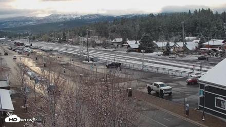 Downtown Truckee California Live Webcam - Apr 22, 2026, 6:47am PDT