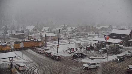 Downtown Truckee California Live Webcam - Dec 24, 2025, 2:18pm PST