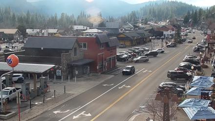 Downtown Truckee California Live Webcam - Nov 18, 2025, 2:48pm PST