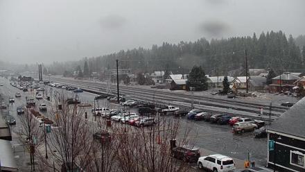 Downtown Truckee California Live Webcam - Dec 22, 2025, 1:14pm PST