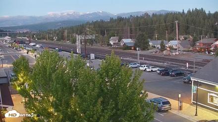 Downtown Truckee California Live Webcam - May 30, 2026, 8:41pm PDT