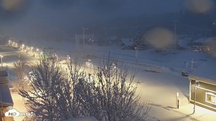 Downtown Truckee California Live Webcam - Apr 12, 2026, 5:59am PDT