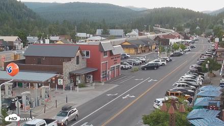 Downtown Truckee California Live Webcam - Aug 19, 2026, 7:42pm PDT