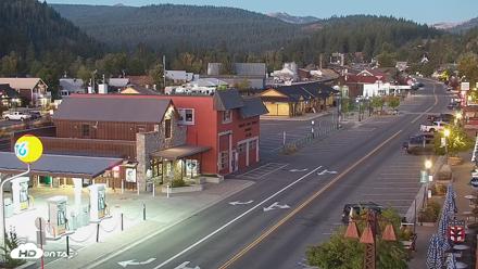 Downtown Truckee California Live Webcam - Sep 19, 2026, 6:27am PDT