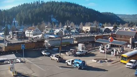 Downtown Truckee California Live Webcam - Feb 5, 2026, 8:55am PST