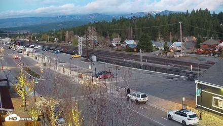 Downtown Truckee California Live Webcam - May 5, 2026, 8:15pm PDT