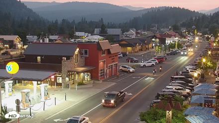Downtown Truckee California Live Webcam - Aug 4, 2026, 8:29pm PDT
