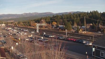 Downtown Truckee California Live Webcam - Nov 9, 2025, 4:03pm PST