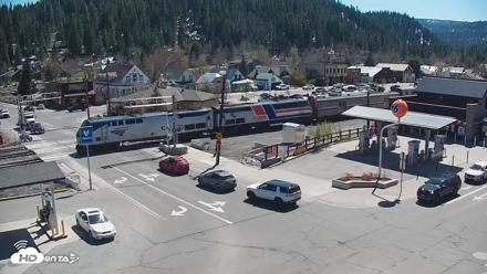 Downtown Truckee California Live Webcam - Apr 17, 2026, 2:35pm PDT