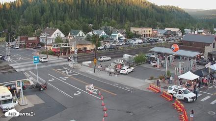 Downtown Truckee California Live Webcam - Jul 30, 2026, 7:54pm PDT
