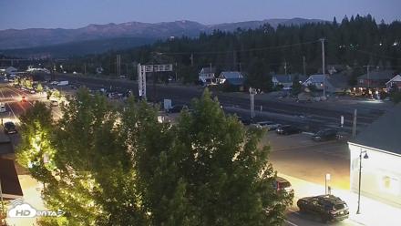 Downtown Truckee California Live Webcam - Jun 20, 2026, 9:09pm PDT