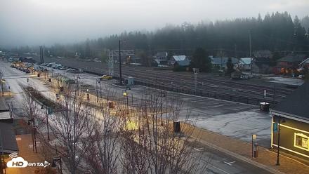 Downtown Truckee California Live Webcam - May 4, 2026, 5:41am PDT