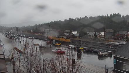 Downtown Truckee California Live Webcam - Dec 21, 2025, 10:05am PST