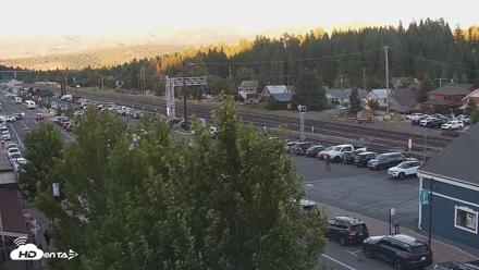 Downtown Truckee California Live Webcam - Jul 30, 2026, 7:52pm PDT