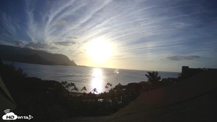 Hanalei Bay Resort - Kauai Hawaii Live Webcam - Aug 17, 2026, 6:32pm HST