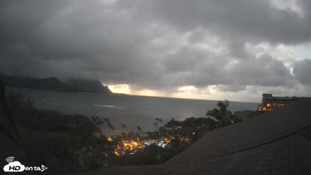 Hanalei Bay Resort - Kauai Hawaii Live Webcam - Sep 25, 2026, 6:58pm HST
