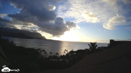 Hanalei Bay Resort - Kauai Hawaii Live Webcam - Aug 13, 2026, 6:39pm HST