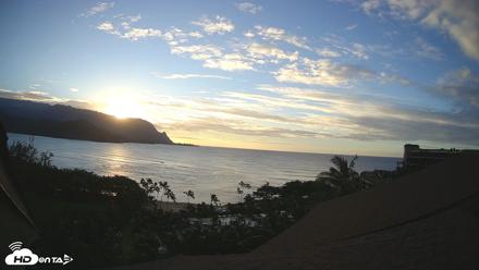 Hanalei Bay Resort - Kauai Hawaii Live Webcam - Oct 11, 2026, 5:56pm HST