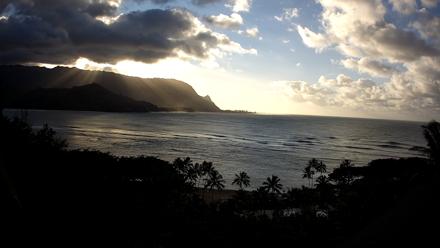 Hanalei Bay Resort - Kauai Hawaii Live Webcam - Oct 22, 2025, 5:26pm HST