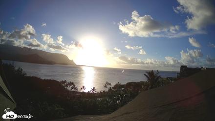 Hanalei Bay Resort - Kauai Hawaii Live Webcam - Aug 28, 2026, 6:23pm HST