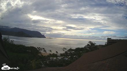 Hanalei Bay Resort - Kauai Hawaii Live Webcam - Oct 7, 2026, 5:35pm HST