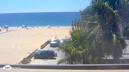Hermosa Beach Pier South Live Webcam - Aug 14, 2026, 2:08pm PDT